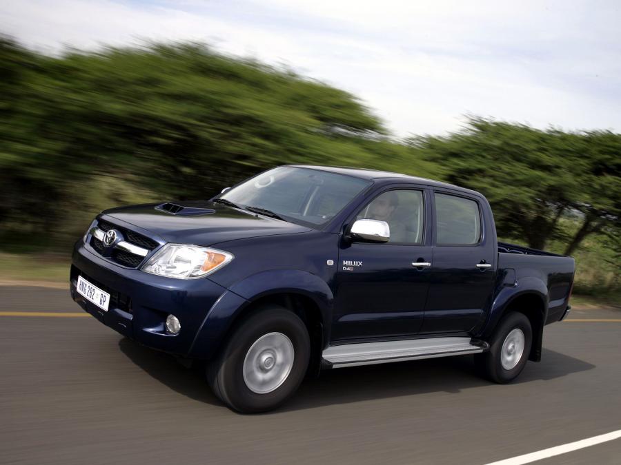  Toyota Hilux Double Cab 2005 года  (фото 17 из 30)